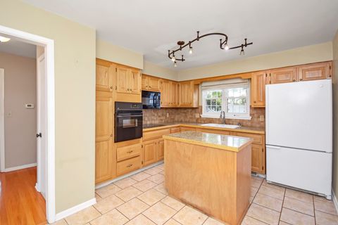 Tiny photo for 6308 N Imperial Drive, Peoria, IL 61614 (MLS # 12509168)