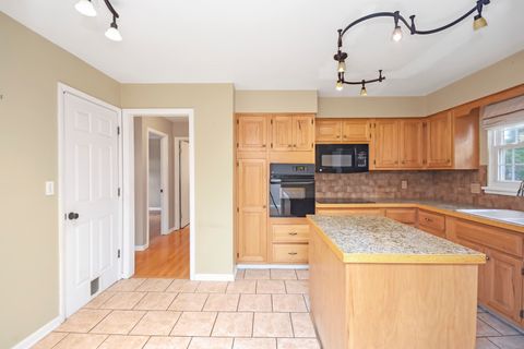 Tiny photo for 6308 N Imperial Drive, Peoria, IL 61614 (MLS # 12509168)