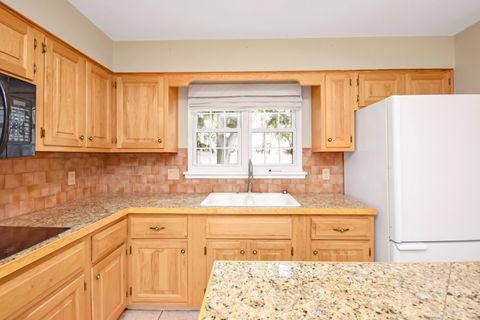 Tiny photo for 6308 N Imperial Drive, Peoria, IL 61614 (MLS # 12509168)