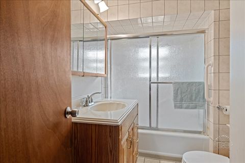 Tiny photo for 611 Pierce Street, Aurora, IL 60505 (MLS # 12581546)