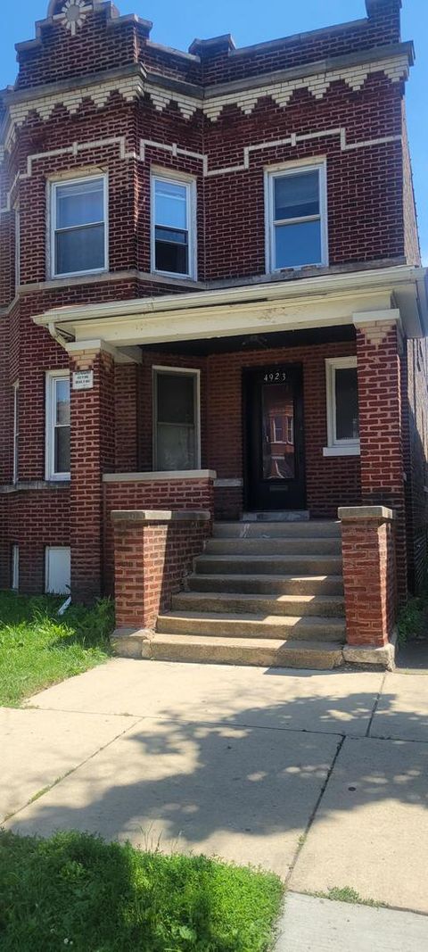 4923 W Iowa Street Chicago IL 60651