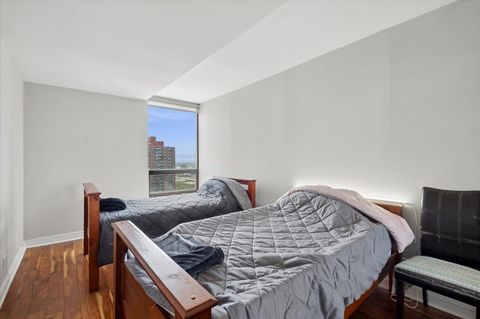 Tiny photo for 5320 N Sheridan Road #2403, Chicago, IL 60640 (MLS # 12627916)