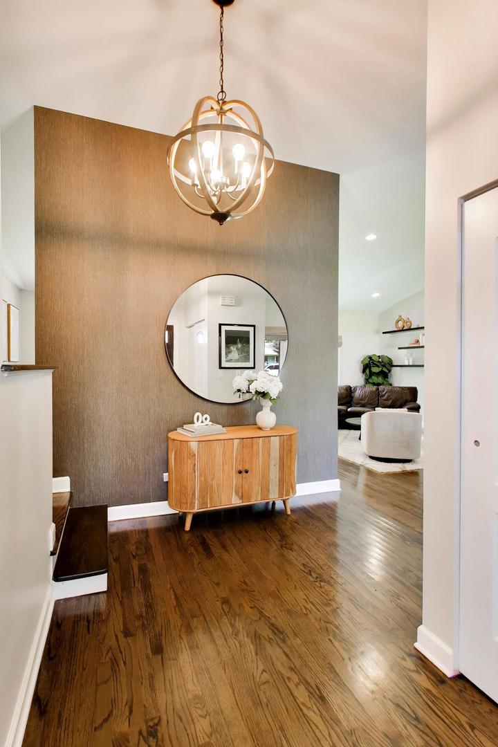 1919 Sunnyside Circle