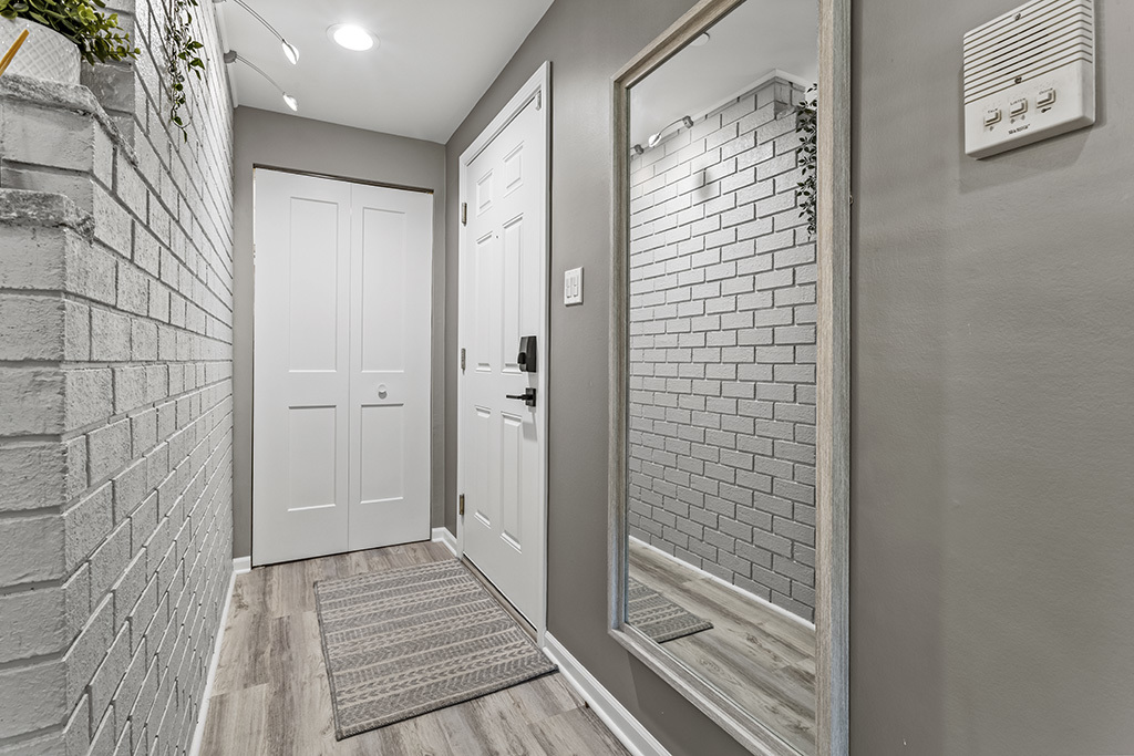 9954 S 84th Terrace 109