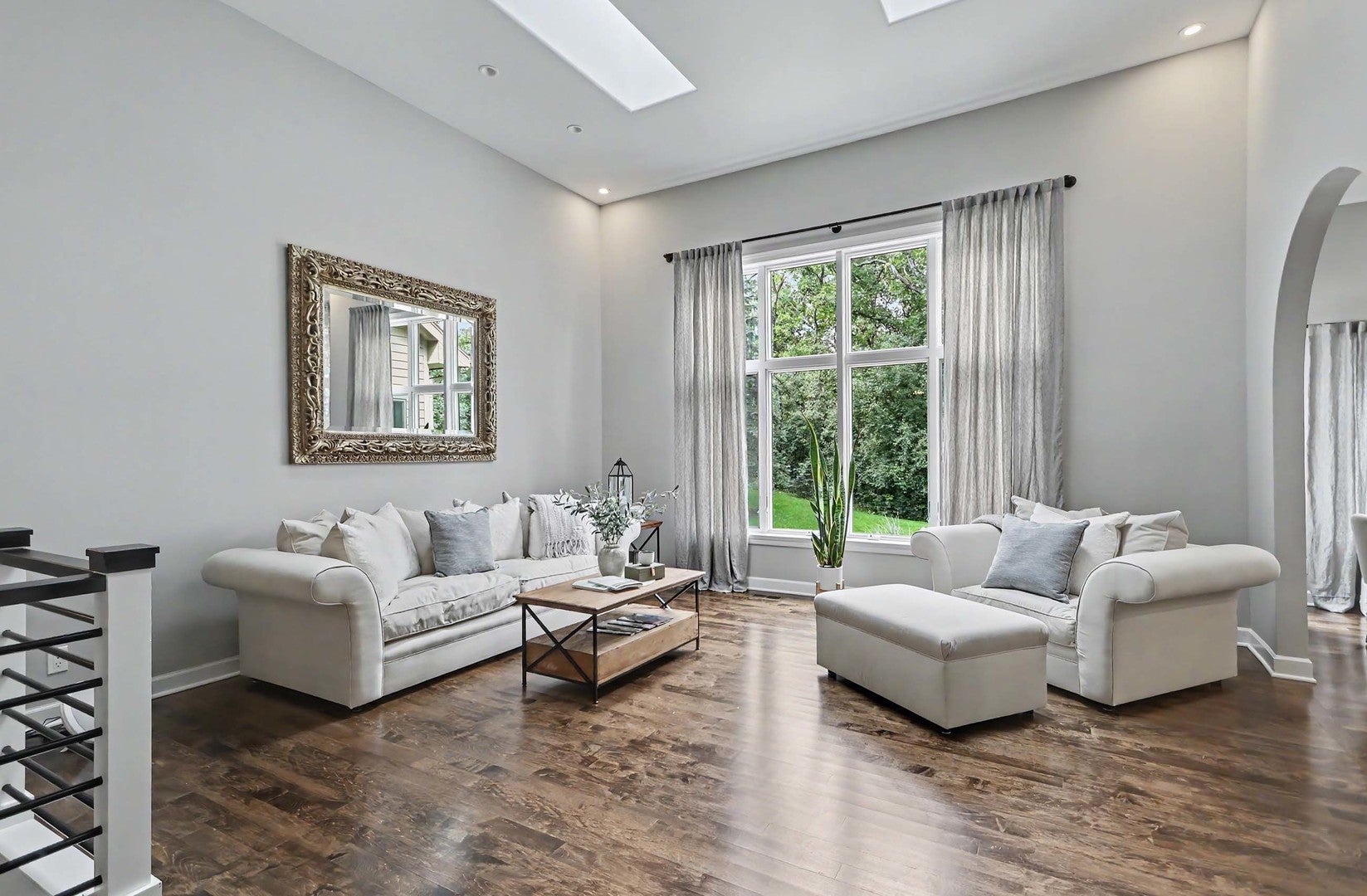 2900 Bridle Court