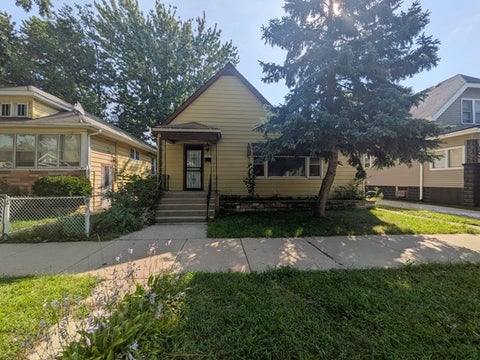 Photo of 11527 S Parnell Avenue, Chicago, IL 60628 (MLS # 12757485)