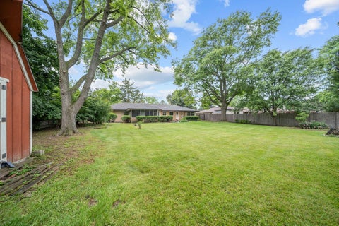 Tiny photo for 29 E Stonegate Drive, Prospect Heights, IL 60070 (MLS # 12628504)