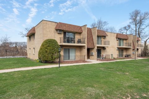 Photo of 12830 S 71st Avenue #104, Palos Heights, IL 60463 (MLS # 12613156)