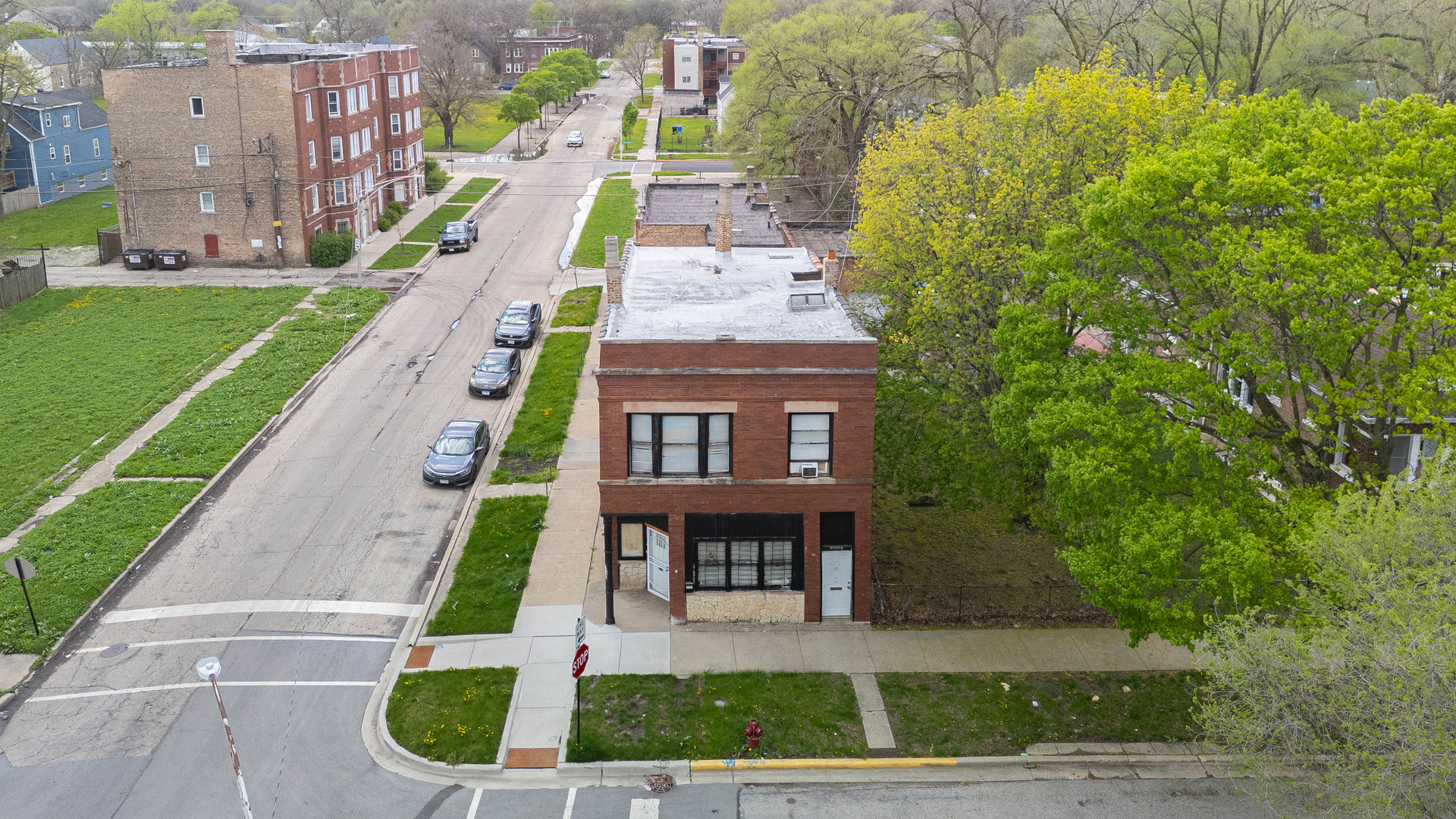 6956 S Carpenter Street