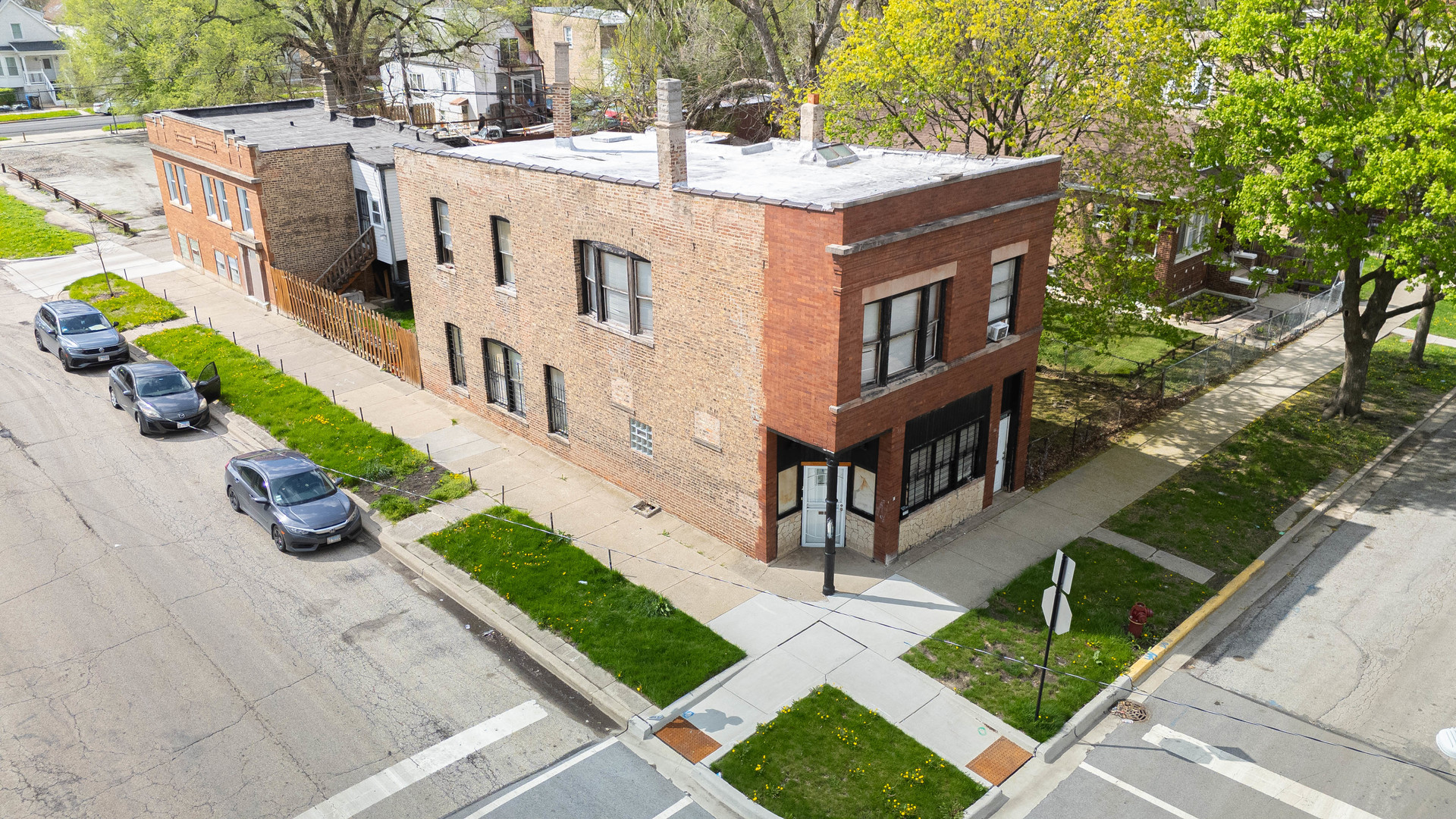 6956 S Carpenter Street