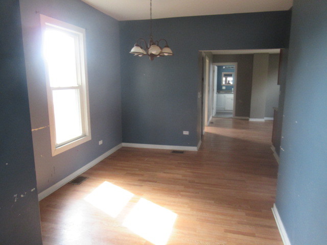 1228 S 56th Court