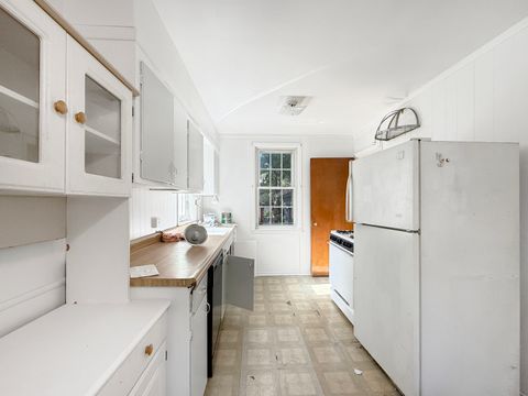 Tiny photo for 2008 Newton Avenue, Park Ridge, IL 60068 (MLS # 12519585)