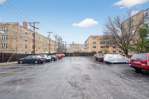 Tiny photo for 835 Ridge Avenue #507, Evanston, IL 60202 (MLS # 12605860)