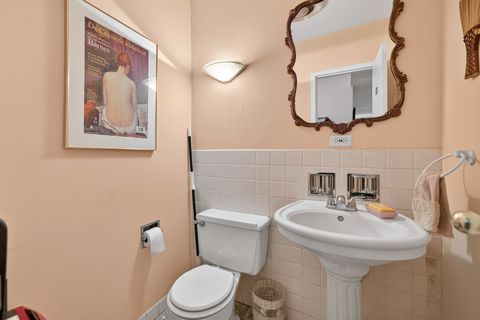 Tiny photo for 835 Ridge Avenue #507, Evanston, IL 60202 (MLS # 12605860)