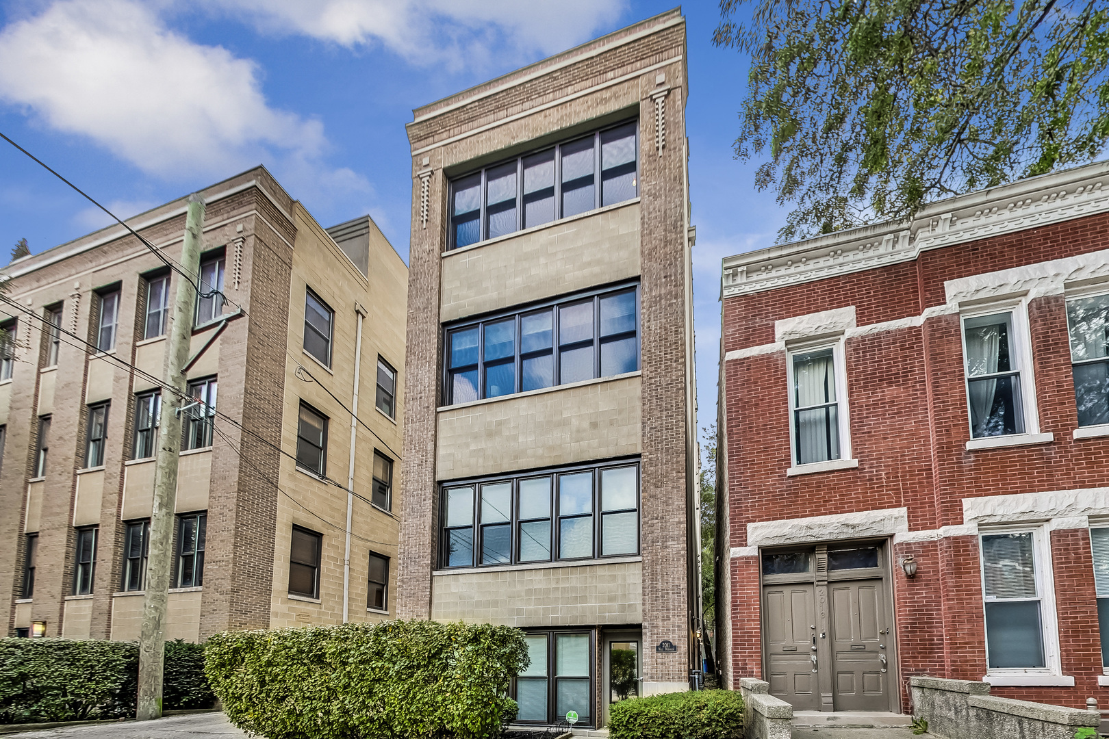 2011 W Wabansia Avenue 3