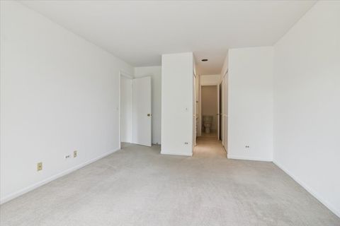 Tiny photo for 805 Leicester Road #118, Elk Grove Village, IL 60007 (MLS # 12485560)