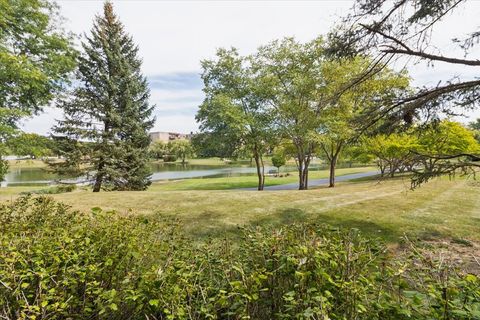 Tiny photo for 805 Leicester Road #118, Elk Grove Village, IL 60007 (MLS # 12485560)
