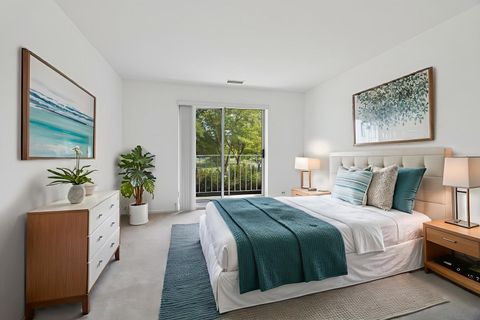 Tiny photo for 805 Leicester Road #118, Elk Grove Village, IL 60007 (MLS # 12485560)