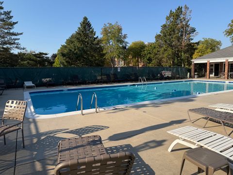 Tiny photo for 805 Leicester Road #118, Elk Grove Village, IL 60007 (MLS # 12485560)