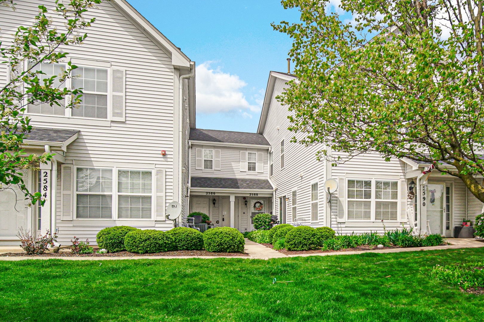2588 Dickens Court