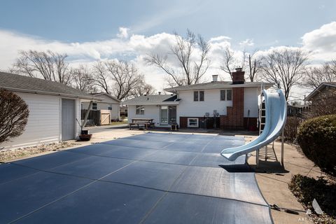 Tiny photo for 3034 190th Street, Lansing, IL 60438 (MLS # 12619336)