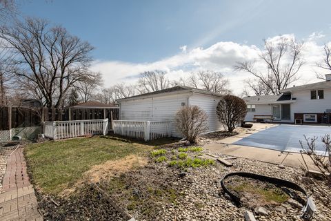 Tiny photo for 3034 190th Street, Lansing, IL 60438 (MLS # 12619336)