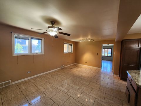Tiny photo for 4410 W 81st Place, Chicago, IL 60652 (MLS # 12659806)
