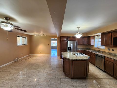 Tiny photo for 4410 W 81st Place, Chicago, IL 60652 (MLS # 12659806)