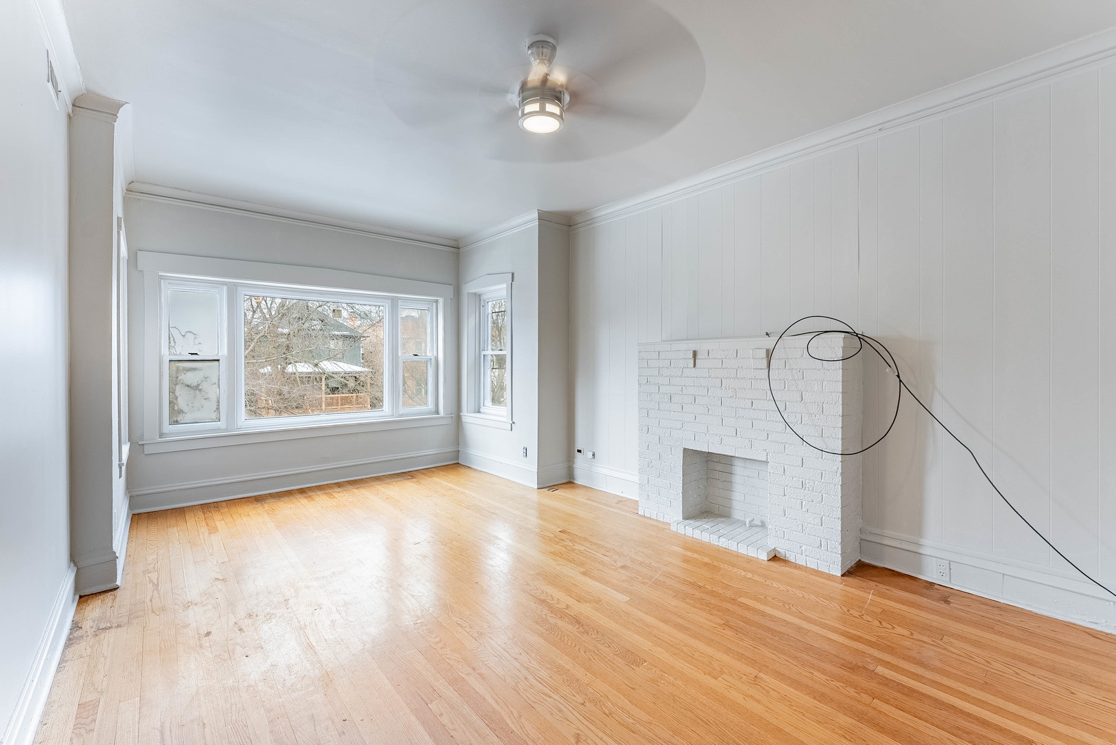 5007 N Lawndale Avenue