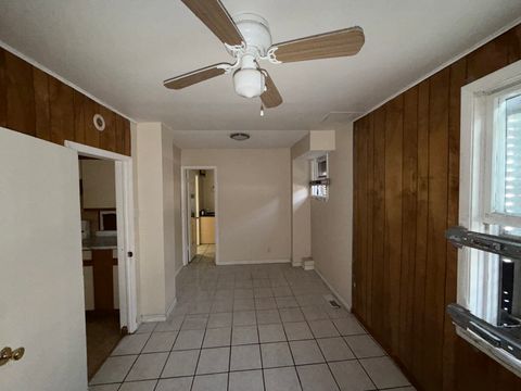 Tiny photo for 962 Oliver Avenue, Aurora, IL 60506 (MLS # 12508512)