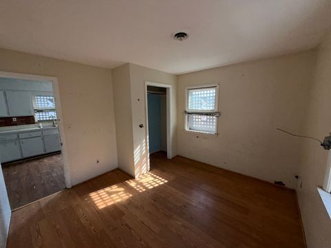 Tiny photo for 962 Oliver Avenue, Aurora, IL 60506 (MLS # 12508512)