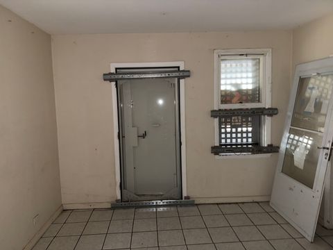 Tiny photo for 962 Oliver Avenue, Aurora, IL 60506 (MLS # 12508512)