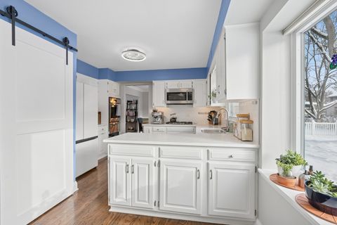 Tiny photo for 635 E Golf Road, Libertyville, IL 60048 (MLS # 12525397)