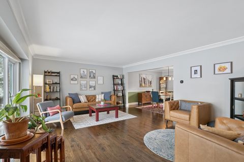 Tiny photo for 635 E Golf Road, Libertyville, IL 60048 (MLS # 12525397)