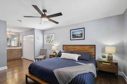 Tiny photo for 635 E Golf Road, Libertyville, IL 60048 (MLS # 12525397)