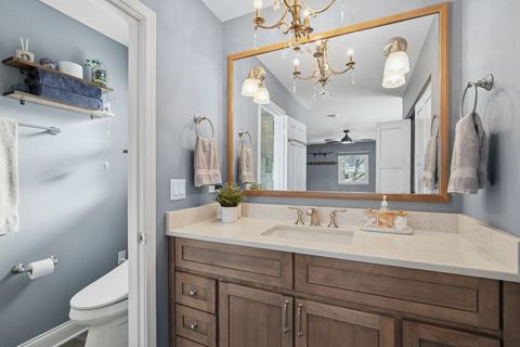 Tiny photo for 635 E Golf Road, Libertyville, IL 60048 (MLS # 12525397)