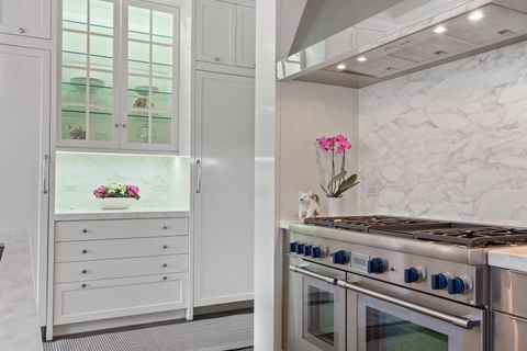 Tiny photo for 800 Glenview Road, Glenview, IL 60025 (MLS # 12581381)