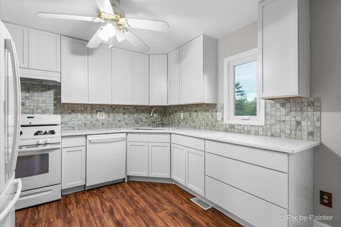 Tiny photo for 1125 Darby Lane, Roselle, IL 60172 (MLS # 12496952)