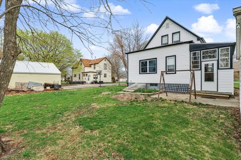 Tiny photo for 611 E 13th Street, Gibson City, IL 60936 (MLS # 12585275)