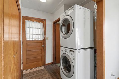 Tiny photo for 611 E 13th Street, Gibson City, IL 60936 (MLS # 12585275)