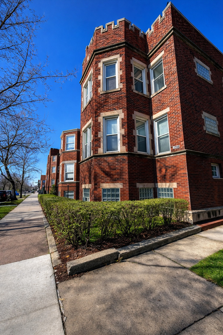 1740 W Garfield Boulevard 1