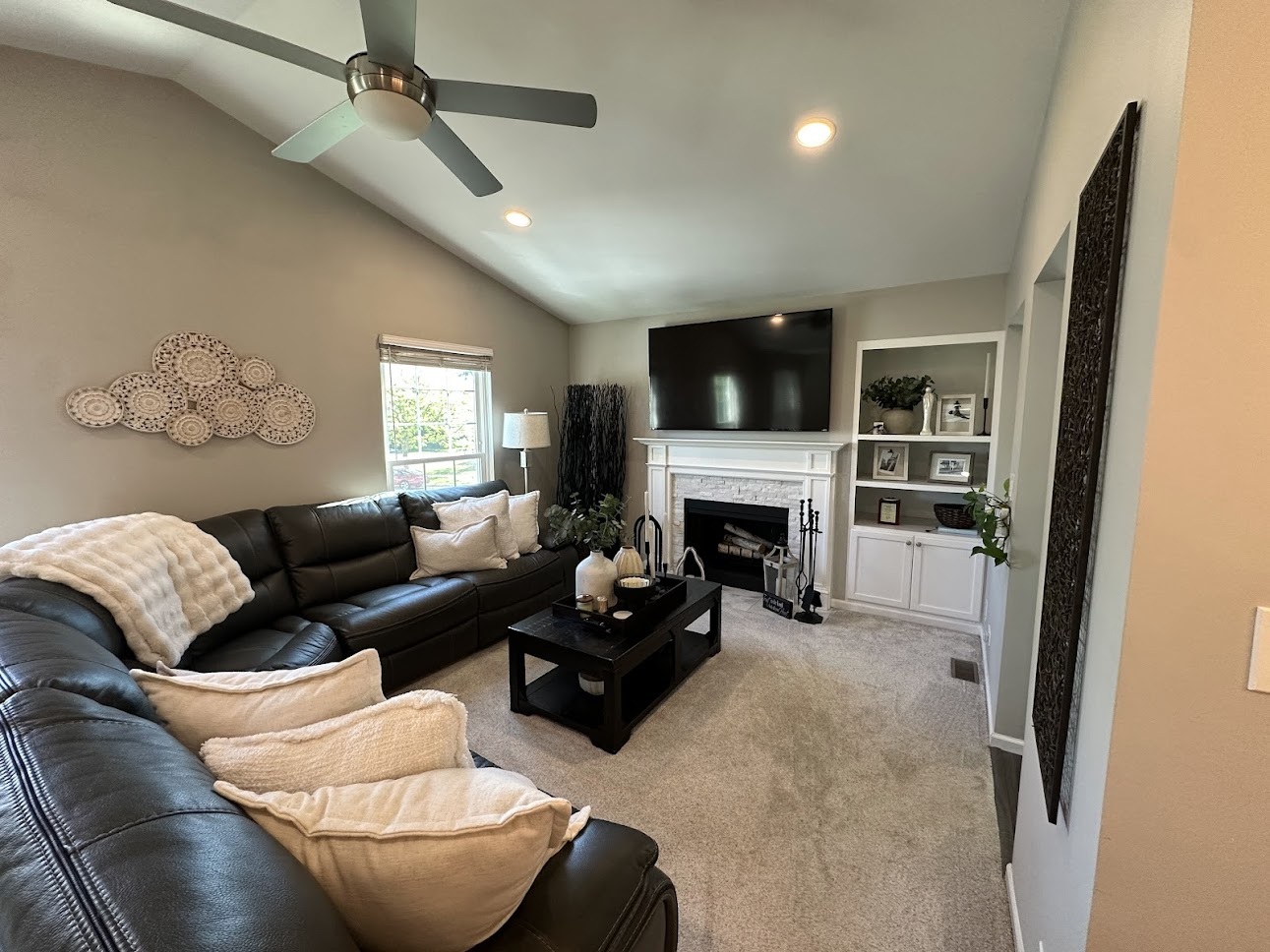757 Grosse Pointe Circle 19-2