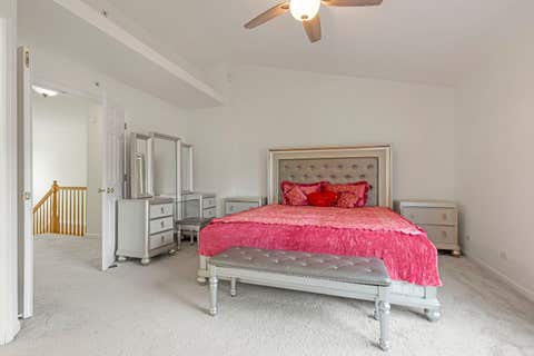 Tiny photo for 721 Hanbury Drive, Des Plaines, IL 60016 (MLS # 12723945)