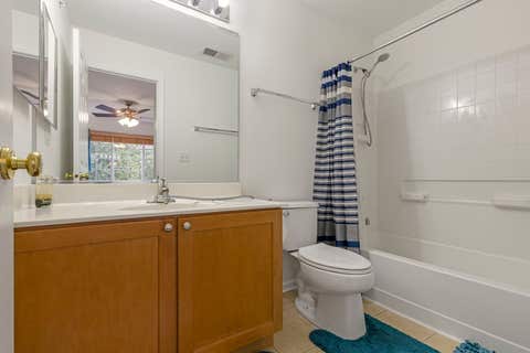 Tiny photo for 721 Hanbury Drive, Des Plaines, IL 60016 (MLS # 12723945)