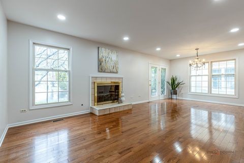 Tiny photo for 12 Sommerset Lane, Lincolnshire, IL 60069 (MLS # 12629160)