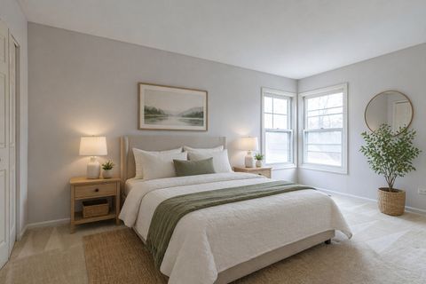 Tiny photo for 12 Sommerset Lane, Lincolnshire, IL 60069 (MLS # 12629160)