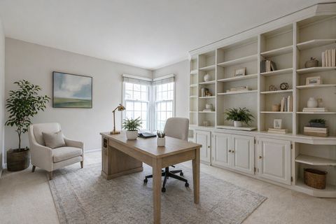 Tiny photo for 12 Sommerset Lane, Lincolnshire, IL 60069 (MLS # 12629160)