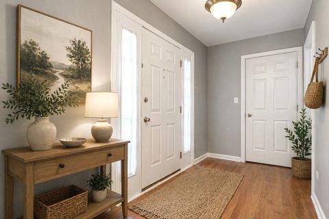 Tiny photo for 12 Sommerset Lane, Lincolnshire, IL 60069 (MLS # 12629160)