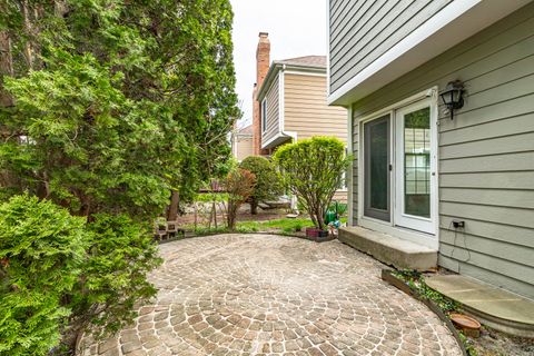 Tiny photo for 12 Sommerset Lane, Lincolnshire, IL 60069 (MLS # 12629160)