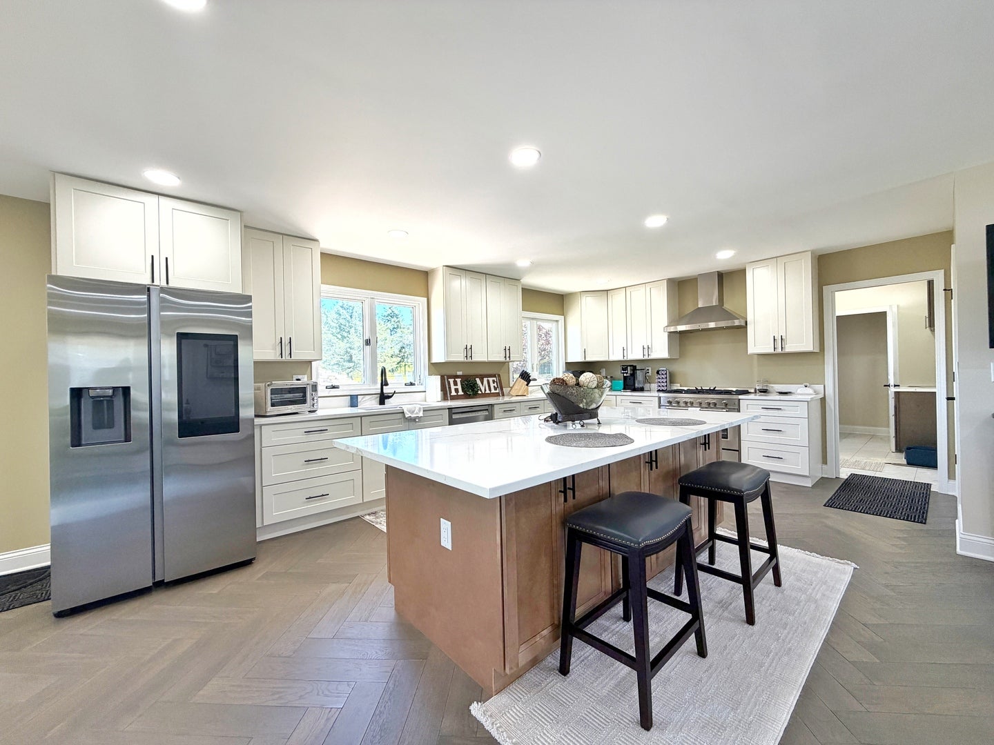 704 N Rose Farm Road